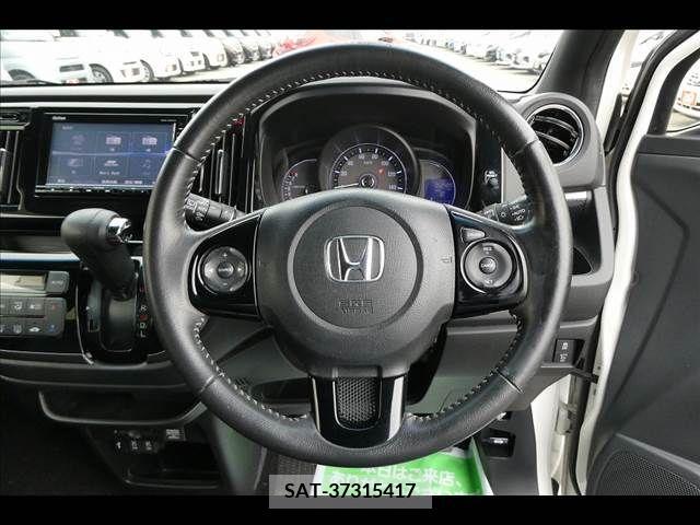 Honda N-WGN 2018-05 207568-3
