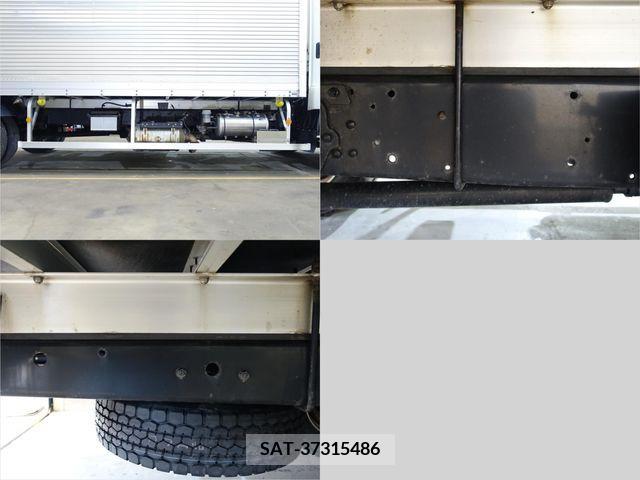 MITSUBISHI FUSO Fighter 2018-03 353125-13
