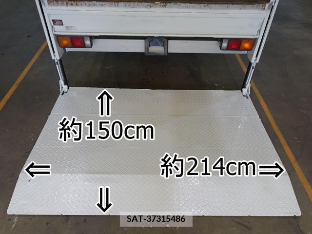 MITSUBISHI FUSO Fighter 2018-03 353125-2