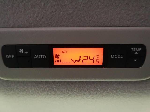 Nissan ELGRAND 2017-07 16105-8