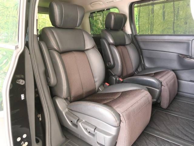 Nissan ELGRAND 2017-07 16105-10