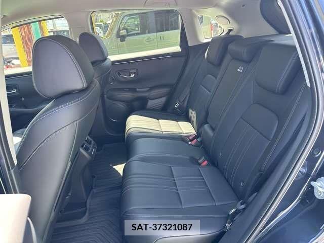 Honda ZR-V 2023-06 371612-3