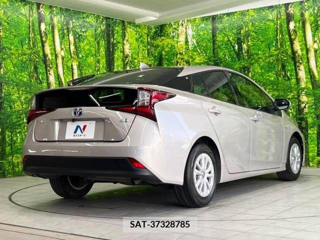 Toyota PRIUS 2020-03 233556-17