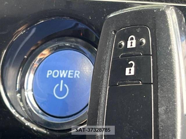 Toyota PRIUS 2020-03 233556-7