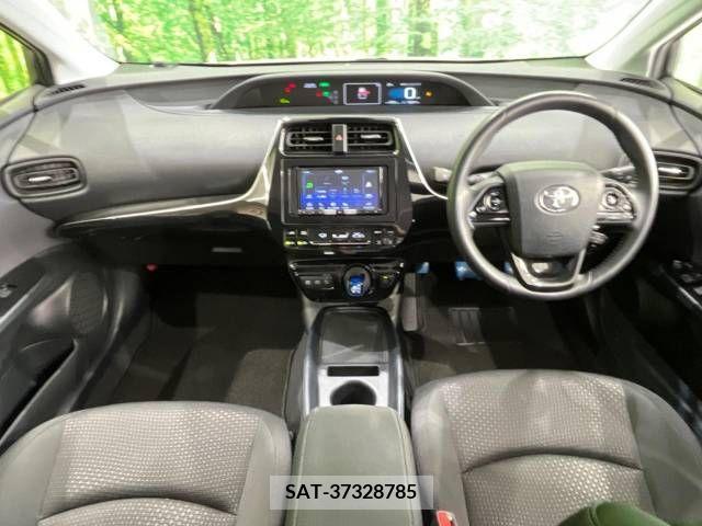 Toyota PRIUS 2020-03 233556-1
