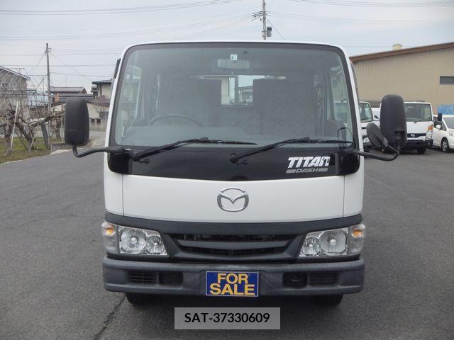 Mazda TITAN DASH 2003-06 229077-1