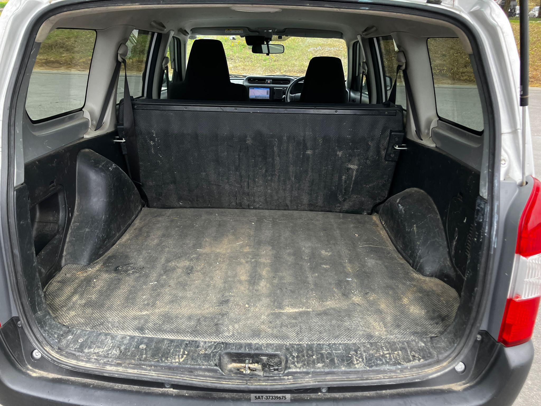 Toyota PROBOX VAN 2018-02 258315-16
