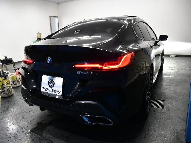 Bmw 8 SERIES 2021-02 195903-2
