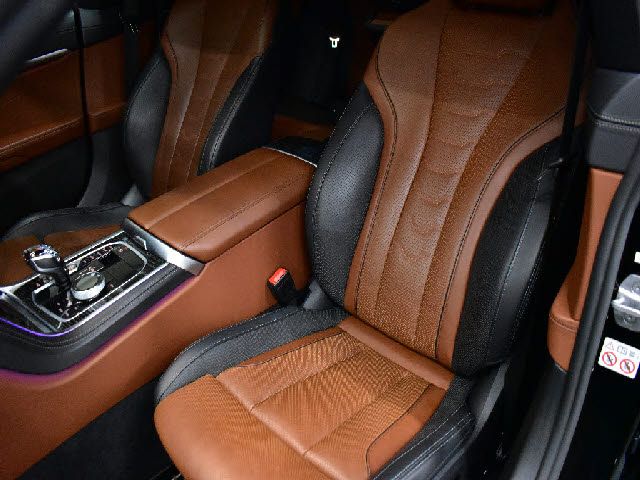 Bmw 8 SERIES 2021-02 195903-25