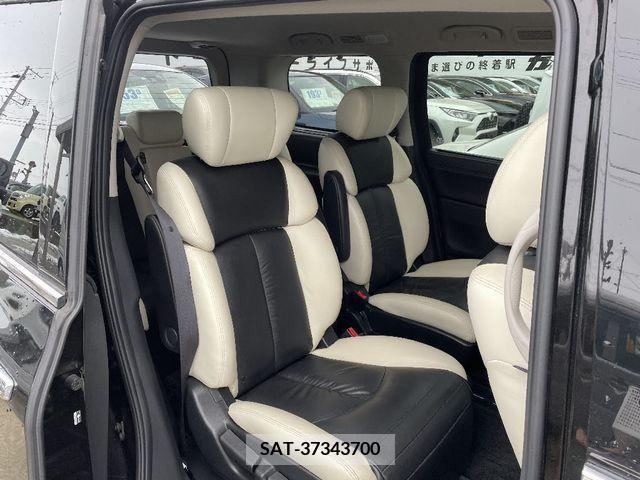 Nissan ELGRAND 2017-07 372546-6