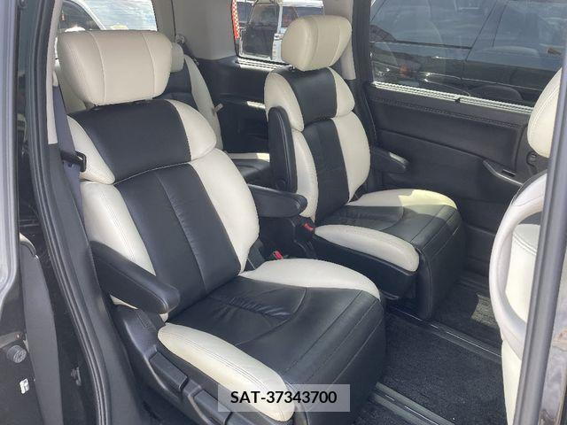 Nissan ELGRAND 2017-07 372546-5