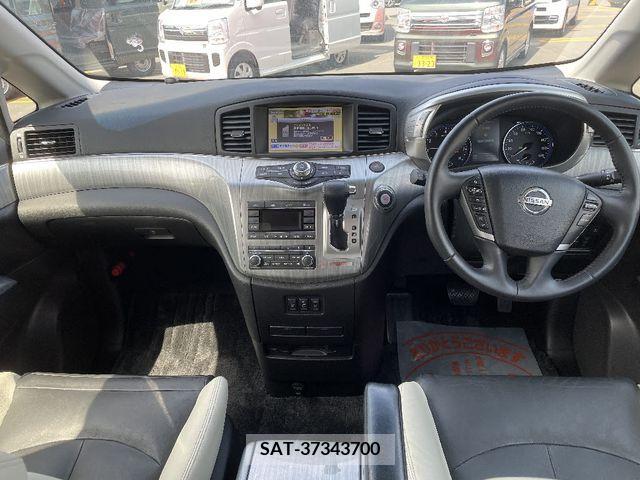Nissan ELGRAND 2017-07 372546-3