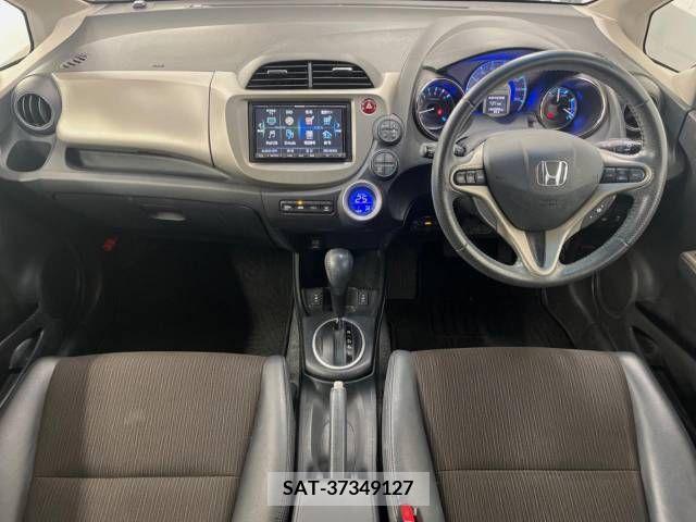 Honda FIT HYBRID 2013-05 303927-1