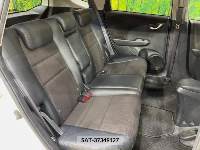 Honda FIT HYBRID 2013-05 303927-9