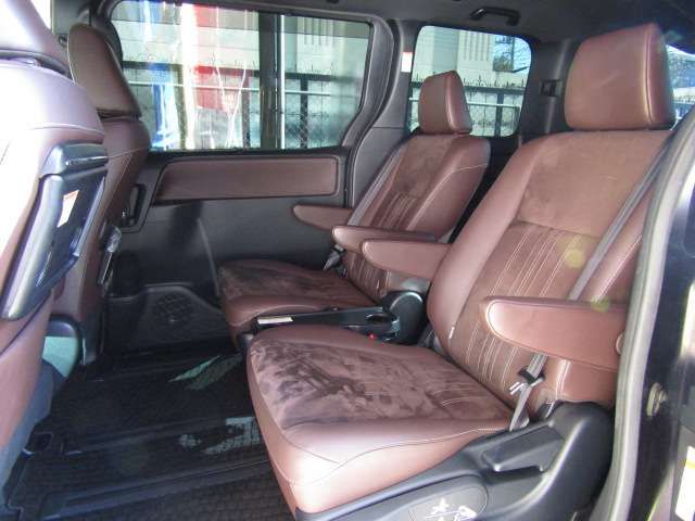 Toyota ESQUIRE 2017-11 9028-16