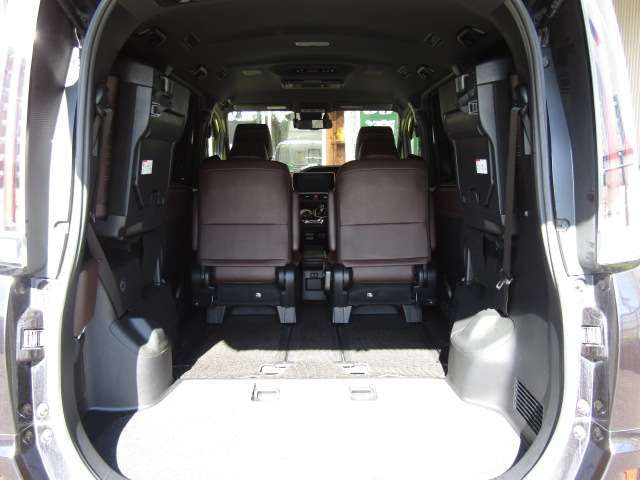 Toyota ESQUIRE 2017-11 9028-8