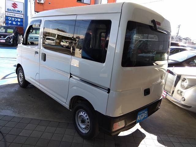 Daihatsu HIJET CARGO 2022-09 180949-3