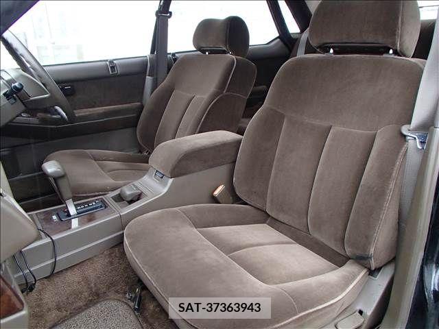 Nissan CEDRIC SEDAN 1990-03 301503-9