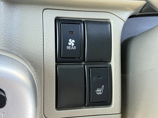 Nissan CLIPPER RIO 2018-07 21464-24