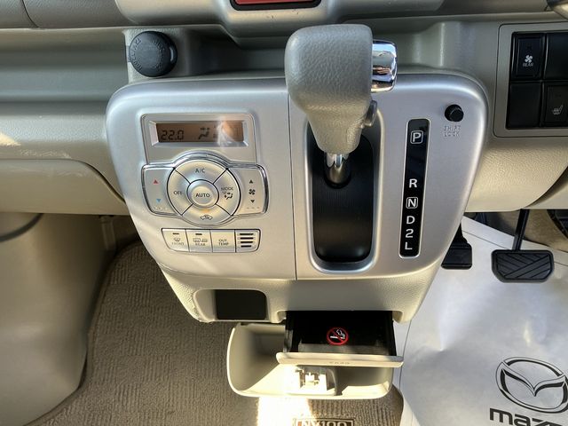 Nissan CLIPPER RIO 2018-07 21464-27