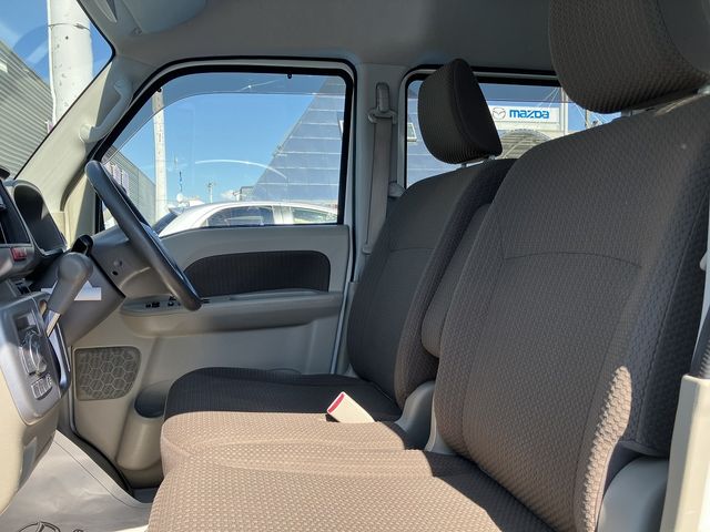 Nissan CLIPPER RIO 2018-07 21464-29