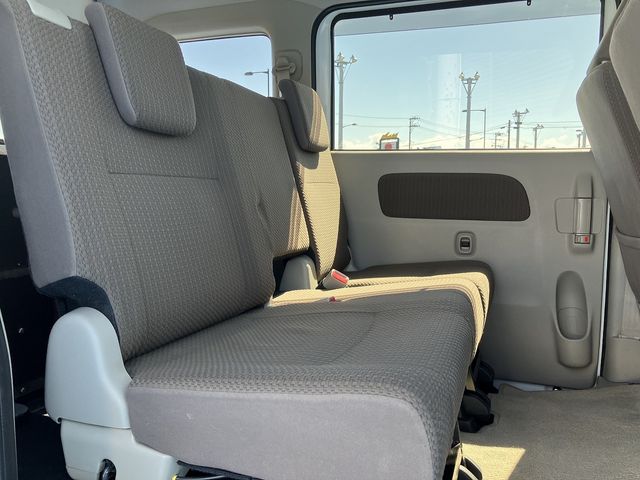 Nissan CLIPPER RIO 2018-07 21464-17
