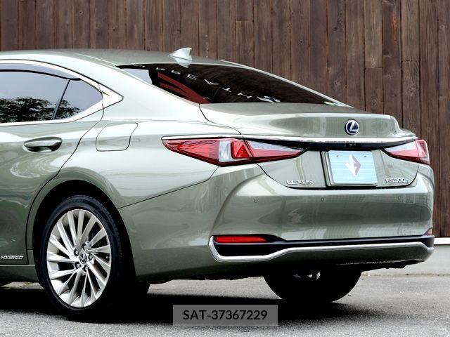 Lexus ES 2019-04 275293-13