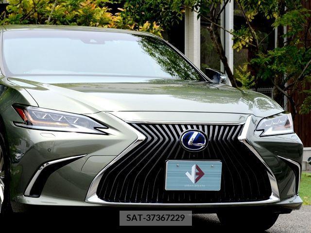 Lexus ES 2019-04 275293-7