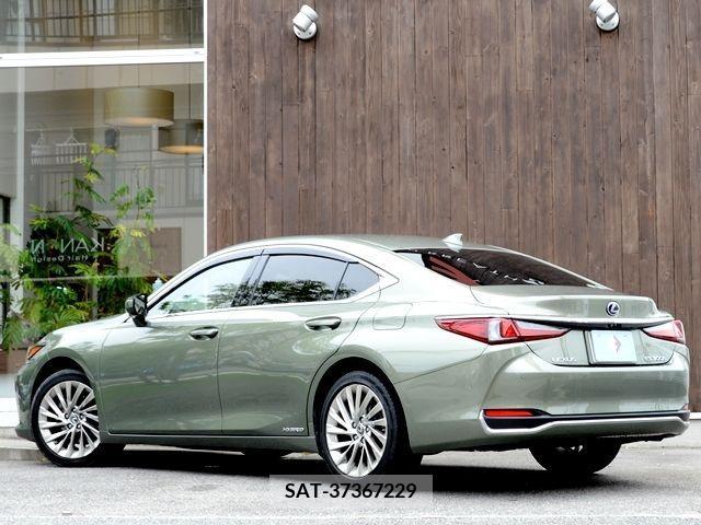 Lexus ES 2019-04 275293-2