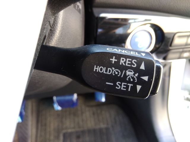 Toyota PRIUS 2018-09 9258-14