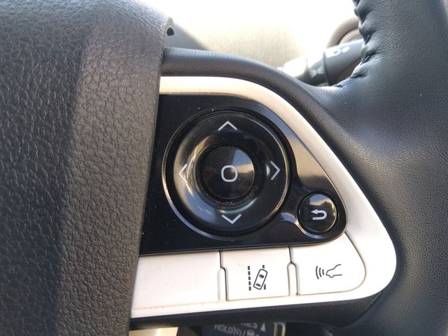 Toyota PRIUS 2018-09 9258-13