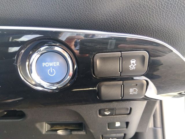 Toyota PRIUS 2018-09 9258-17