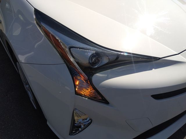 Toyota PRIUS 2018-09 9258-5