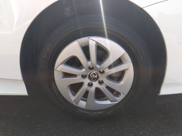 Toyota PRIUS 2018-09 9258-7