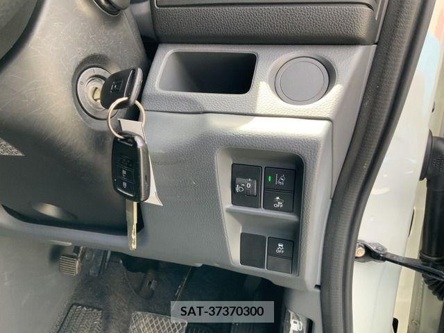 Honda N-VAN 2019-08 307951-17