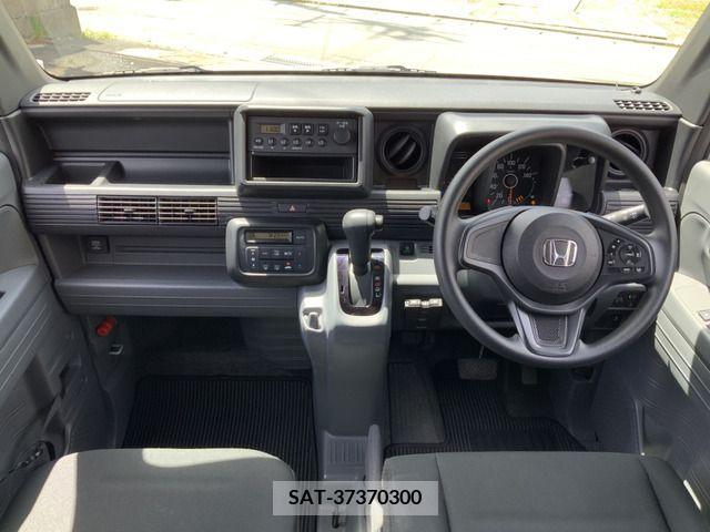 Honda N-VAN 2019-08 307951-11