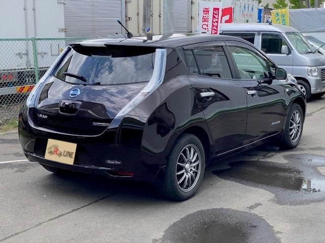 Nissan LEAF 2015-01 7882-1
