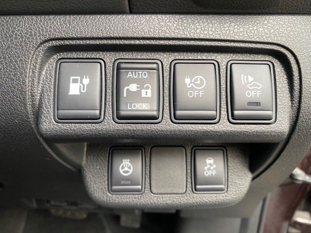 Nissan LEAF 2015-01 7882-8