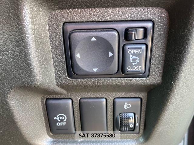Nissan CUBE 2013-03 212672-10