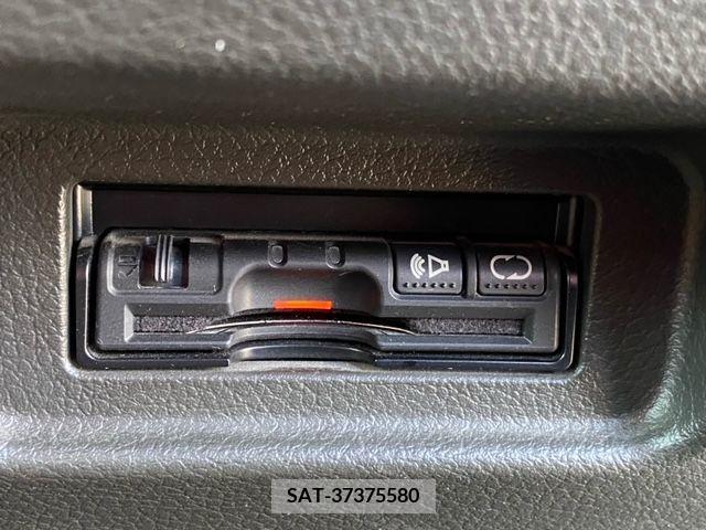 Nissan CUBE 2013-03 212672-11