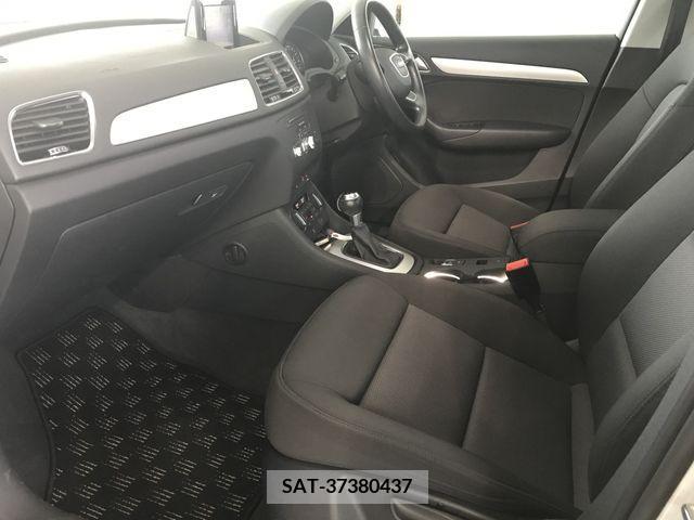 Audi Q3 2016-10 261656-16