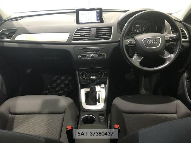 Audi Q3 2016-10 261656-1