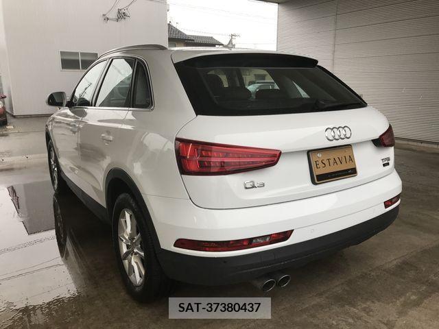 Audi Q3 2016-10 261656-2
