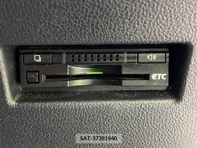 Toyota RACTIS 2011-07 376521-3