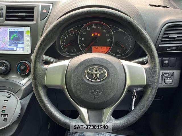 Toyota RACTIS 2011-07 376521-8