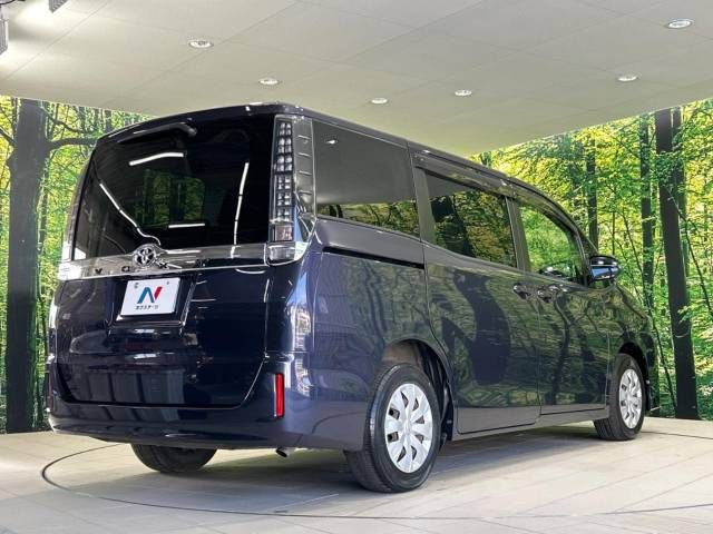 Toyota VOXY 2014-11 14213-18