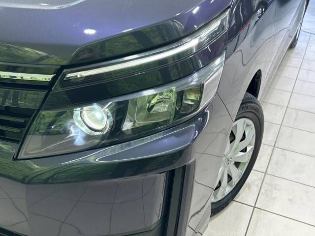 Toyota VOXY 2014-11 14213-13