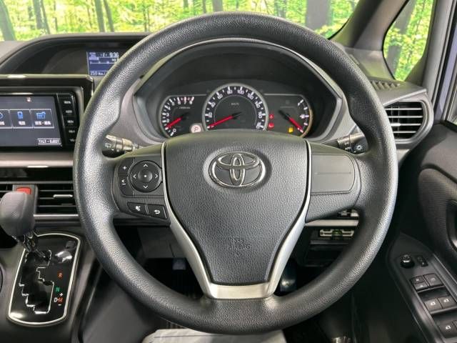 Toyota VOXY 2014-11 14213-12