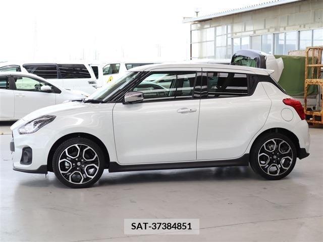 Suzuki SWIFT 2023-01 320863-23