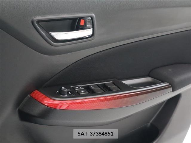 Suzuki SWIFT 2023-01 320863-3